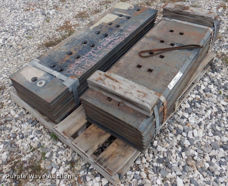 image for item JY9611 (16) Bucyrus motor grader blades