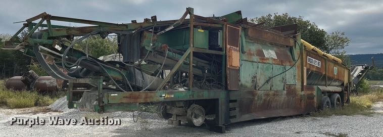 image for item JY9647 McCloskey MCB 621 RE  trommel screen