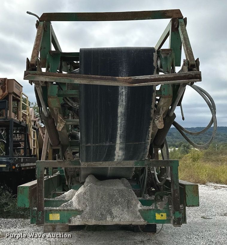 image for item JY9647 McCloskey MCB 621 RE  trommel screen