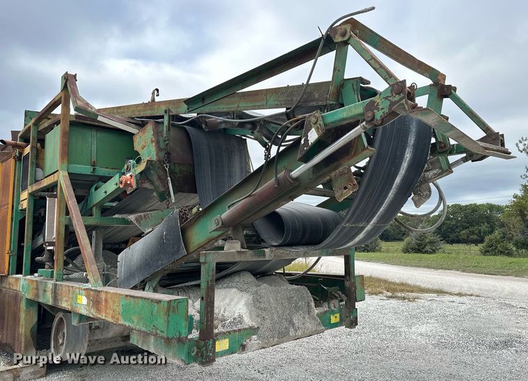 image for item JY9647 McCloskey MCB 621 RE  trommel screen