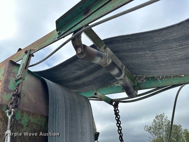 image for item JY9647 McCloskey MCB 621 RE  trommel screen