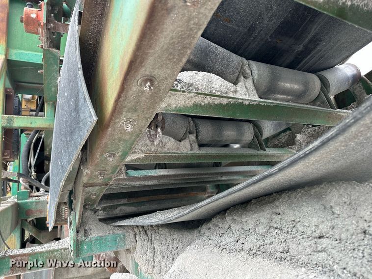 image for item JY9647 McCloskey MCB 621 RE  trommel screen