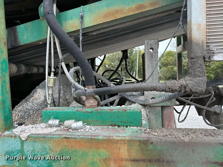 image for item JY9647 McCloskey MCB 621 RE  trommel screen