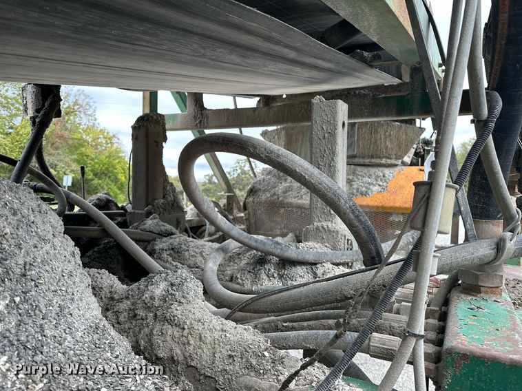 image for item JY9647 McCloskey MCB 621 RE  trommel screen