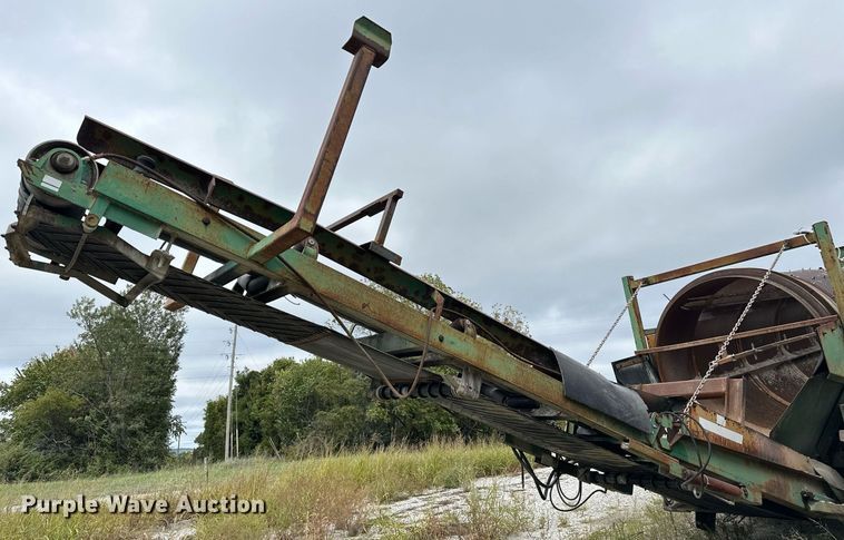 image for item JY9647 McCloskey MCB 621 RE  trommel screen