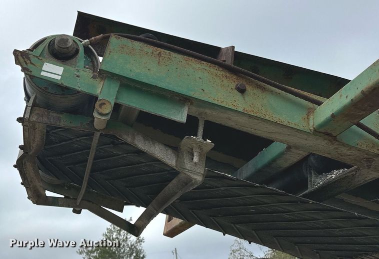 image for item JY9647 McCloskey MCB 621 RE  trommel screen