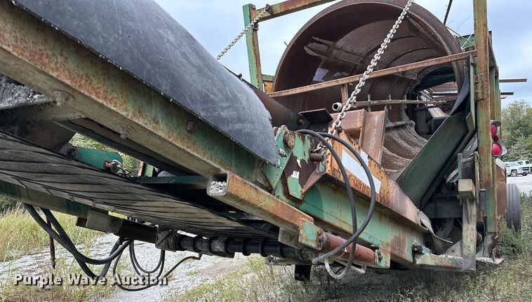 image for item JY9647 McCloskey MCB 621 RE  trommel screen