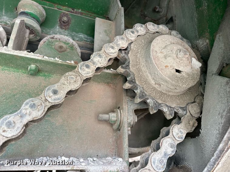 image for item JY9647 McCloskey MCB 621 RE  trommel screen