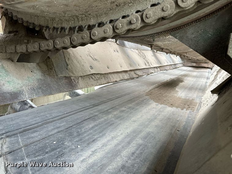 image for item JY9647 McCloskey MCB 621 RE  trommel screen