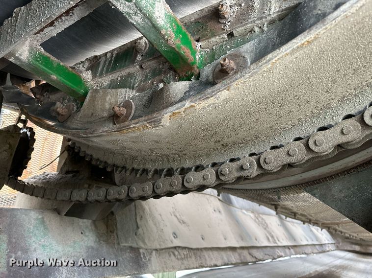 image for item JY9647 McCloskey MCB 621 RE  trommel screen