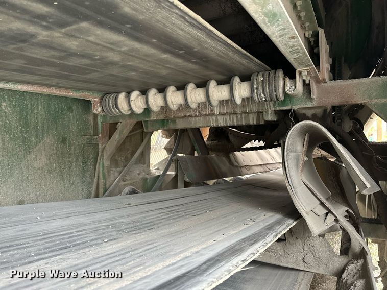 image for item JY9647 McCloskey MCB 621 RE  trommel screen