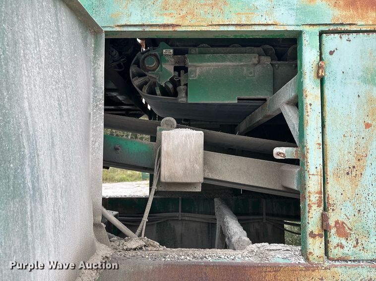 image for item JY9647 McCloskey MCB 621 RE  trommel screen