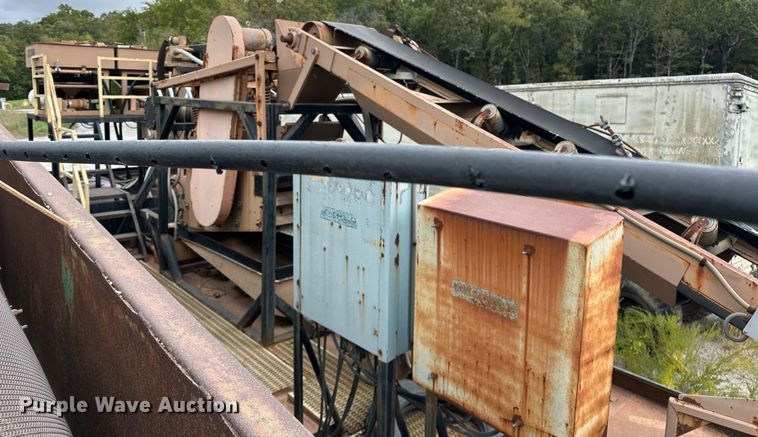 image for item JY9647 McCloskey MCB 621 RE  trommel screen