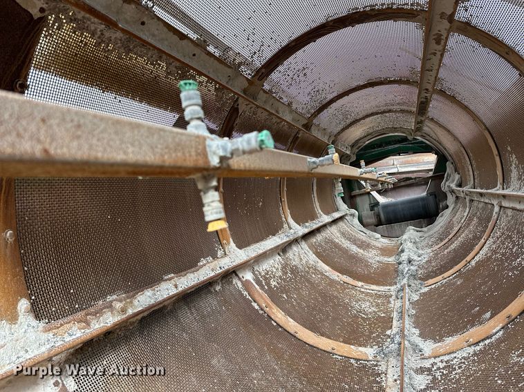 image for item JY9647 McCloskey MCB 621 RE  trommel screen