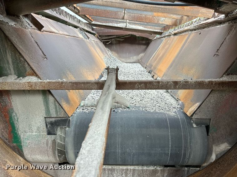 image for item JY9647 McCloskey MCB 621 RE  trommel screen