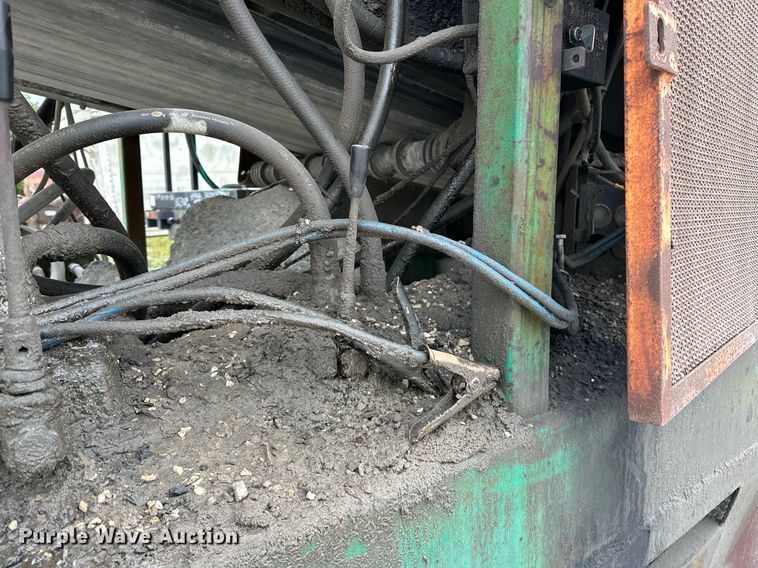 image for item JY9647 McCloskey MCB 621 RE  trommel screen