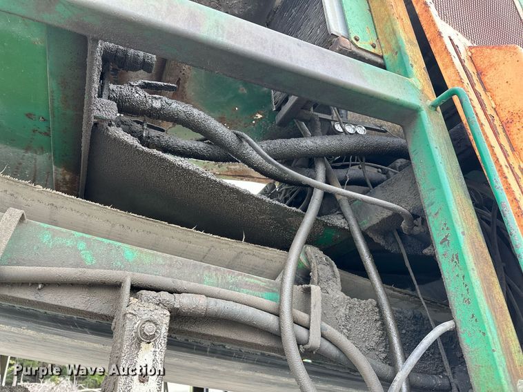 image for item JY9647 McCloskey MCB 621 RE  trommel screen