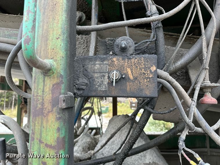 image for item JY9647 McCloskey MCB 621 RE  trommel screen