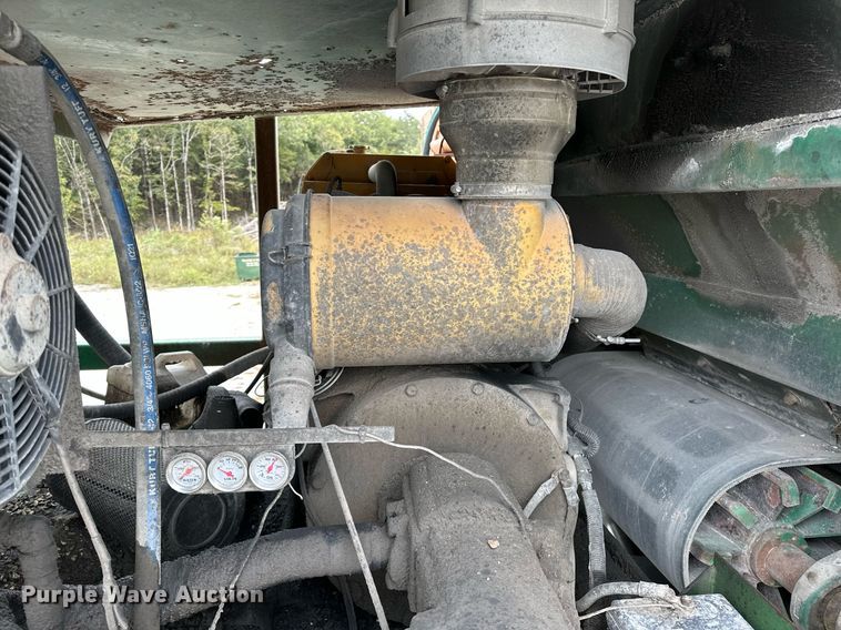 image for item JY9647 McCloskey MCB 621 RE  trommel screen