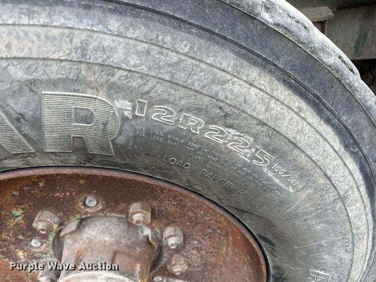 image for item JY9647 McCloskey MCB 621 RE  trommel screen