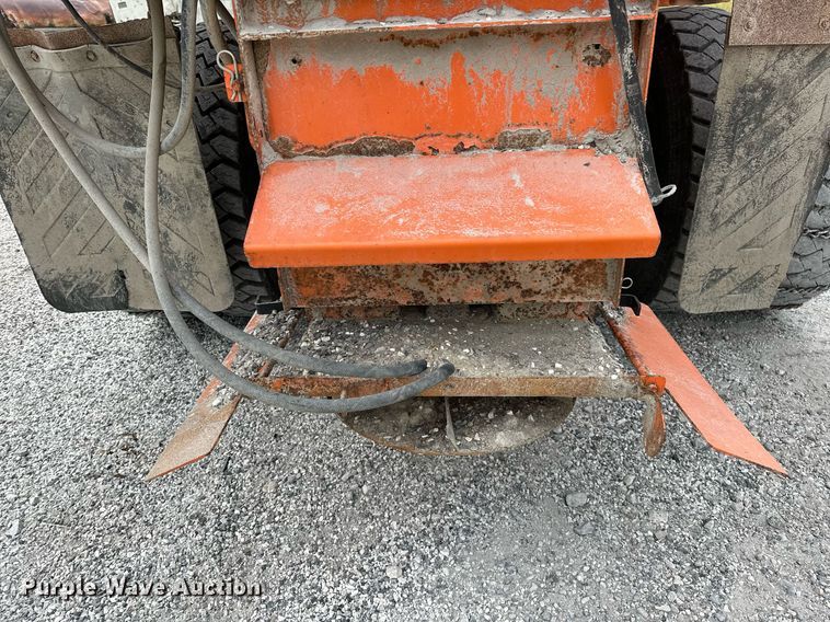 image for item JY9648 1991 Ford L9000  spreader truck