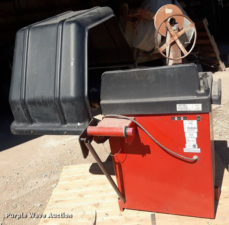 image for item KD9240 Coats 850  tire balancing machine