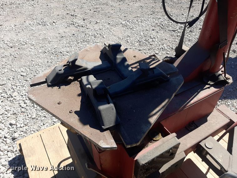 image for item KD9241 Bosch TC326S  tire changing machine