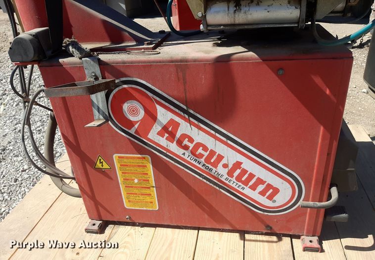 image for item KD9241 Bosch TC326S  tire changing machine