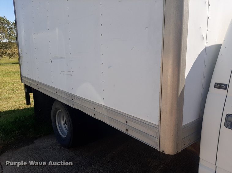 image for item KD9246 1991 Chevrolet C3500  box truck