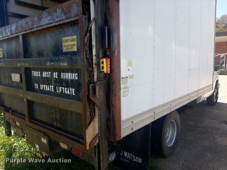 image for item KD9246 1991 Chevrolet C3500  box truck