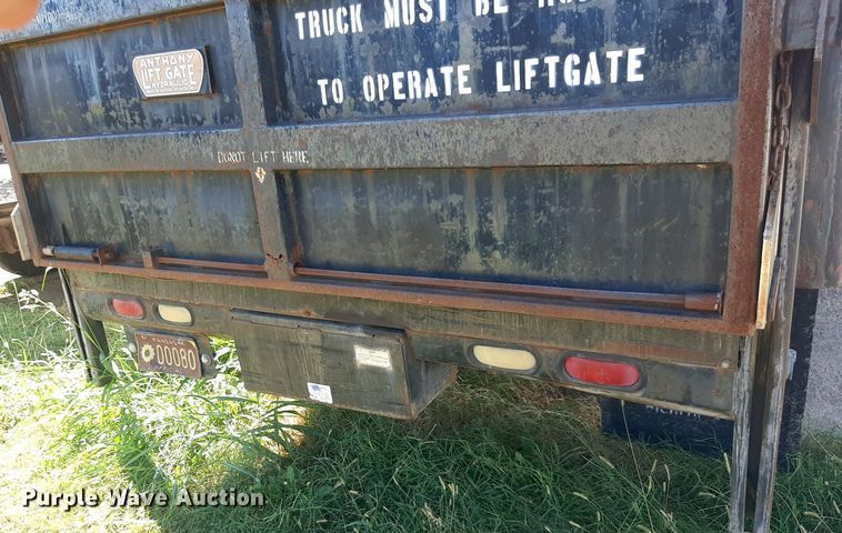 image for item KD9246 1991 Chevrolet C3500  box truck