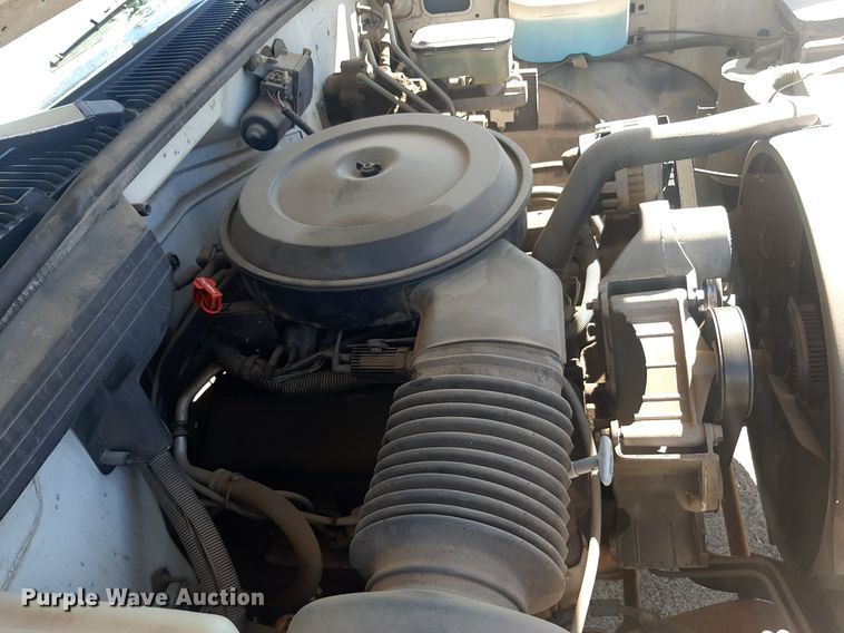 image for item KD9246 1991 Chevrolet C3500  box truck