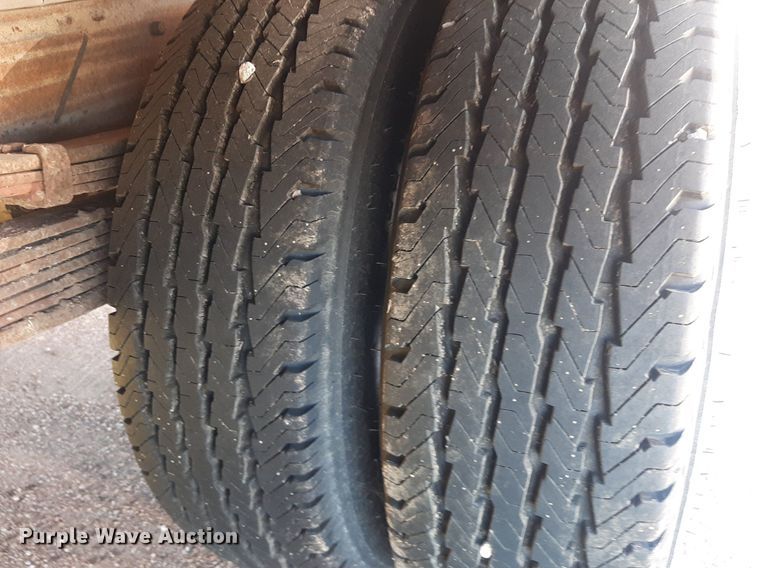 image for item KD9246 1991 Chevrolet C3500  box truck