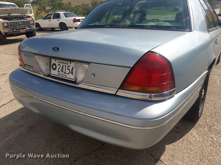 image for item KD9247 2003 Ford Crown Victoria Police Interceptor