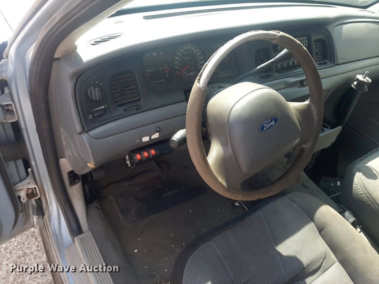 image for item KD9247 2003 Ford Crown Victoria Police Interceptor