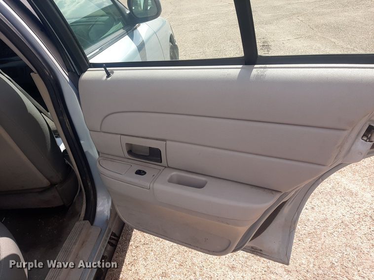 image for item KD9247 2003 Ford Crown Victoria Police Interceptor