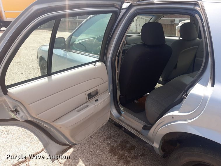 image for item KD9247 2003 Ford Crown Victoria Police Interceptor