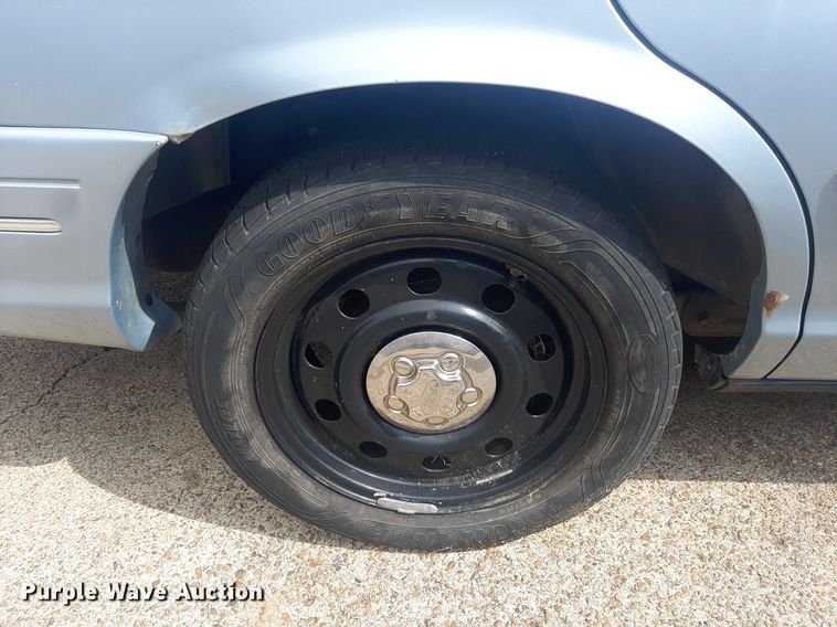 image for item KD9247 2003 Ford Crown Victoria Police Interceptor