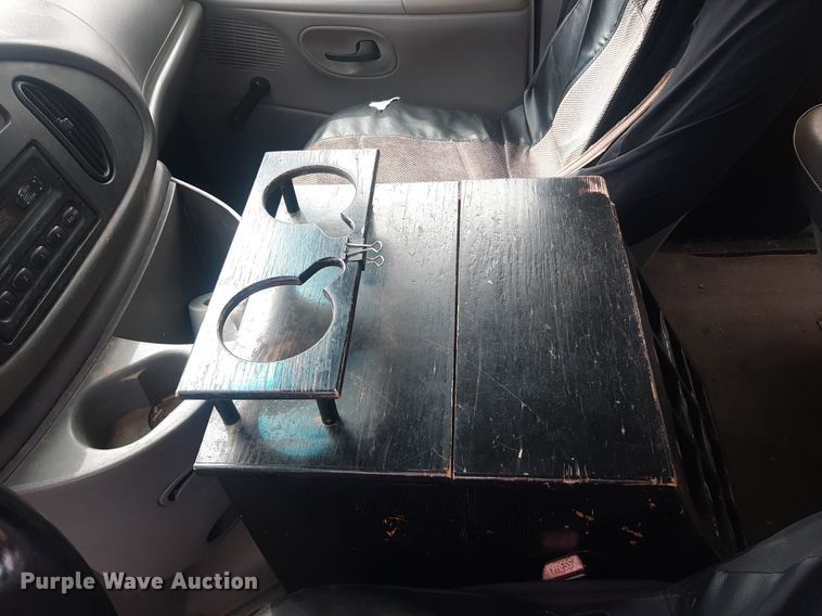 image for item KD9249 1999 Ford E350  van