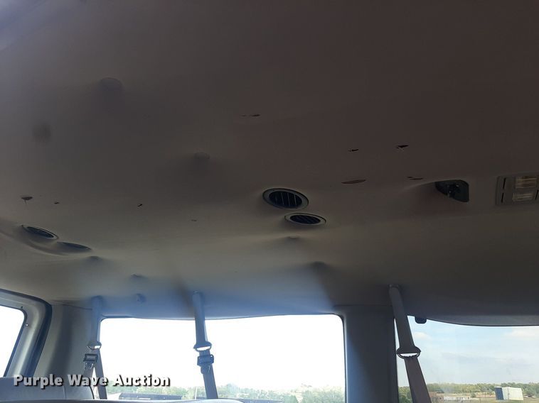 image for item KD9249 1999 Ford E350  van