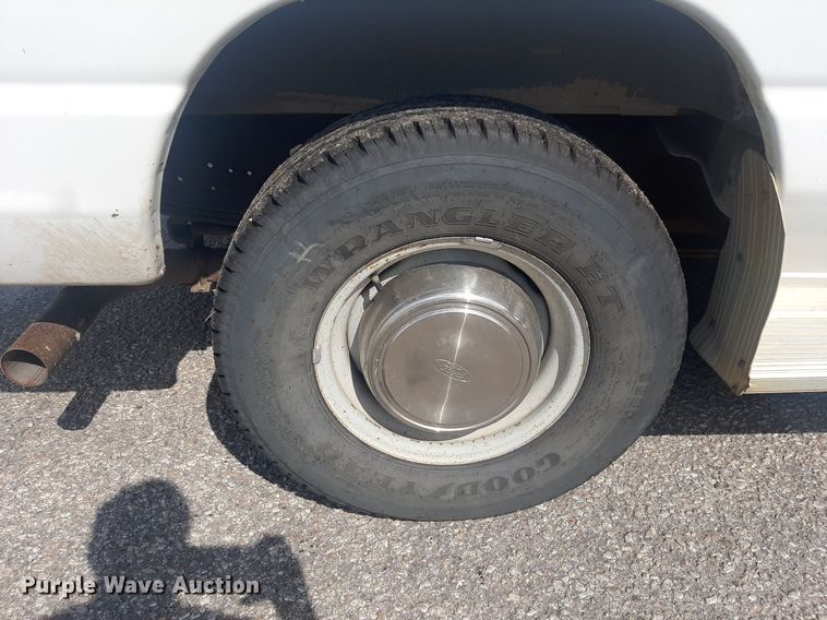 image for item KD9249 1999 Ford E350  van