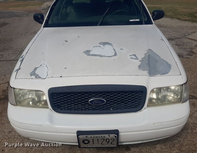 image for item KD9251 2001 Ford Crown Victoria