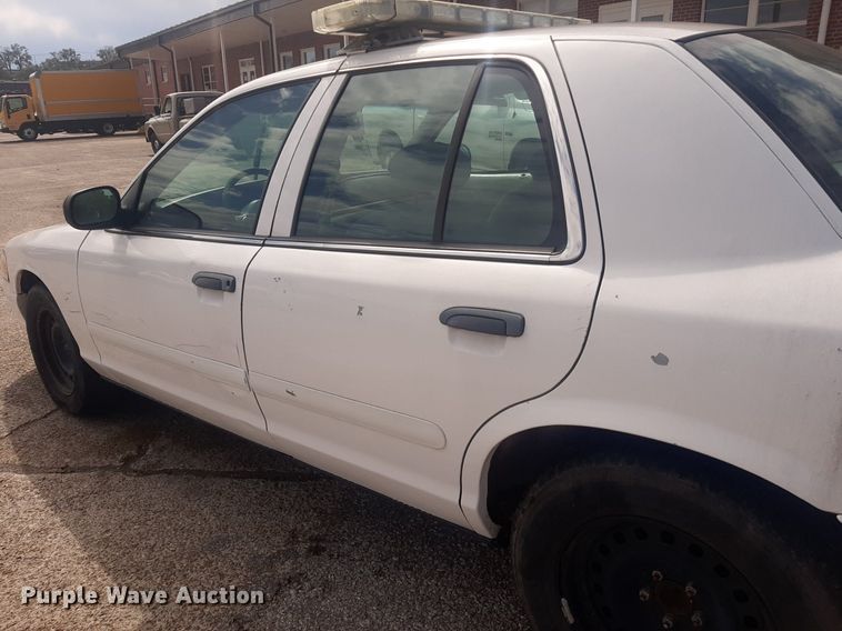image for item KD9251 2001 Ford Crown Victoria
