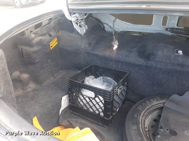 image for item KD9251 2001 Ford Crown Victoria