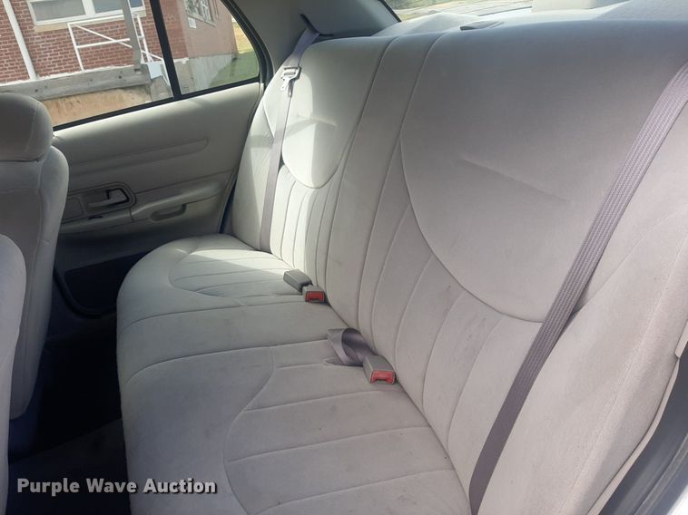 image for item KD9251 2001 Ford Crown Victoria