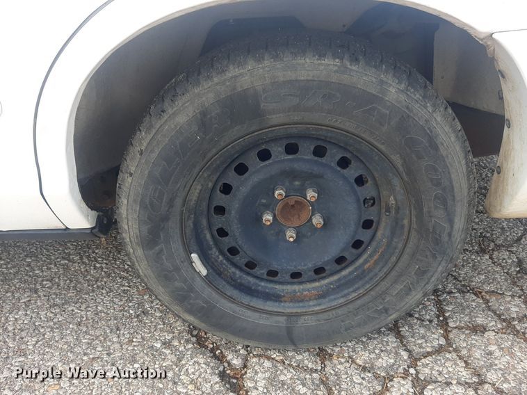 image for item KD9251 2001 Ford Crown Victoria