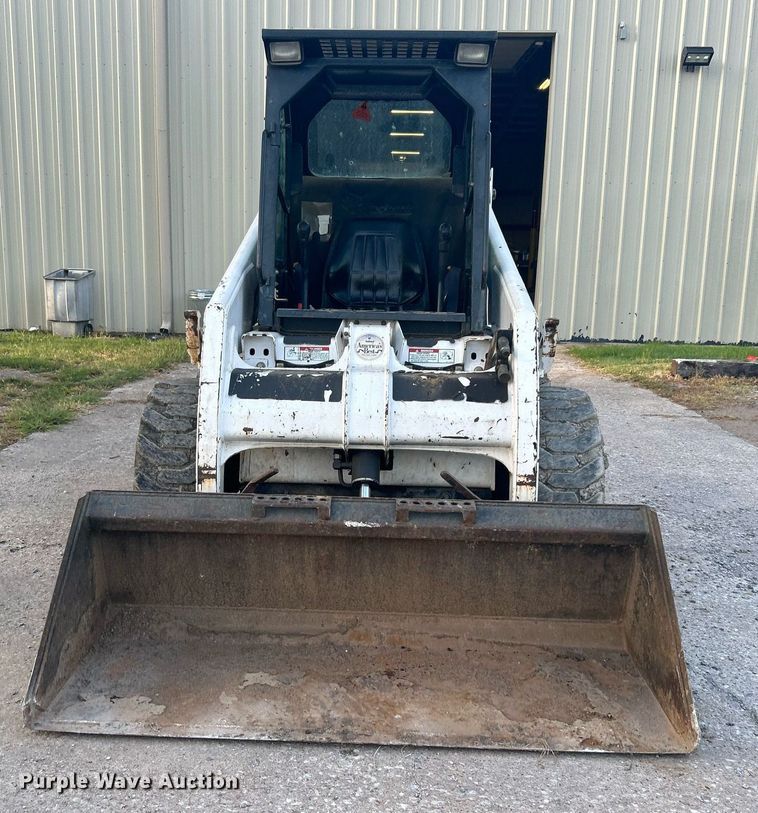 image for item KH9489 1993 Bobcat 853  skid steer loader