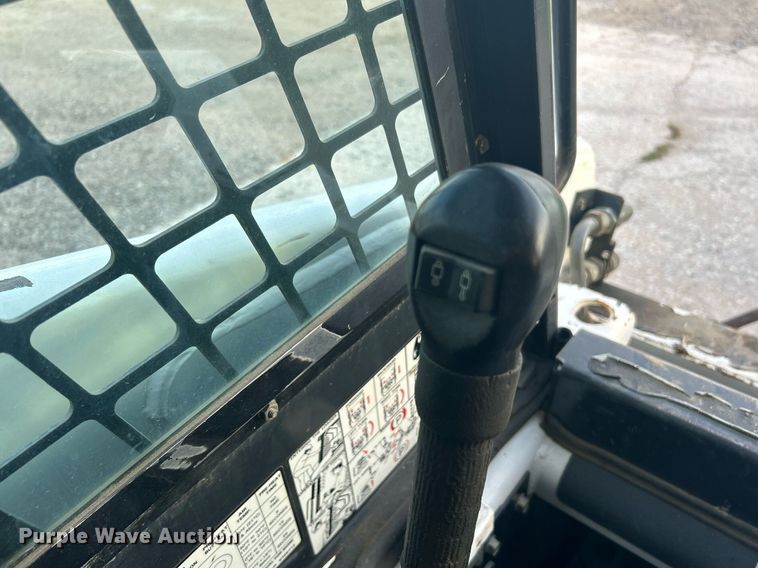 image for item KH9489 1993 Bobcat 853  skid steer loader