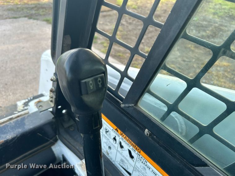 image for item KH9489 1993 Bobcat 853  skid steer loader