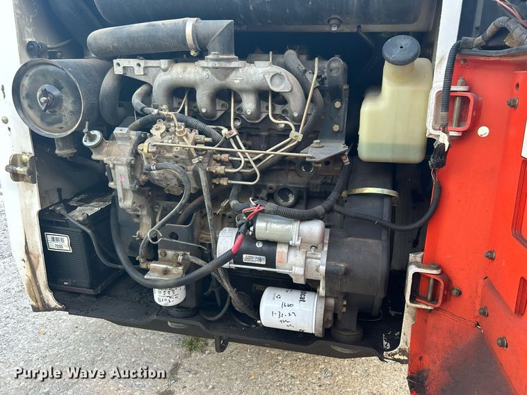 image for item KH9489 1993 Bobcat 853  skid steer loader